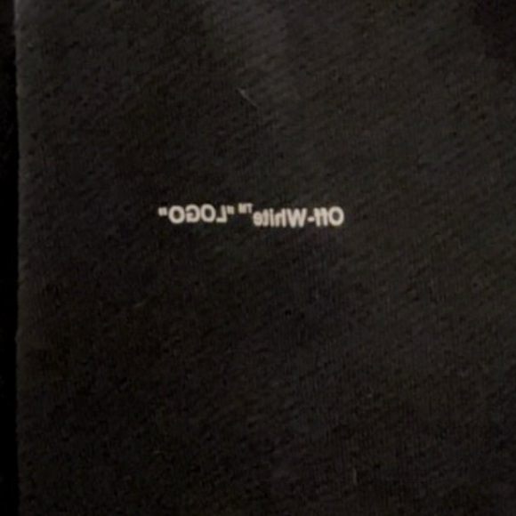 Men’s Off-White Logo Black Crewneck - Elevate Your Streetwear Game! - Picture 3 of 3